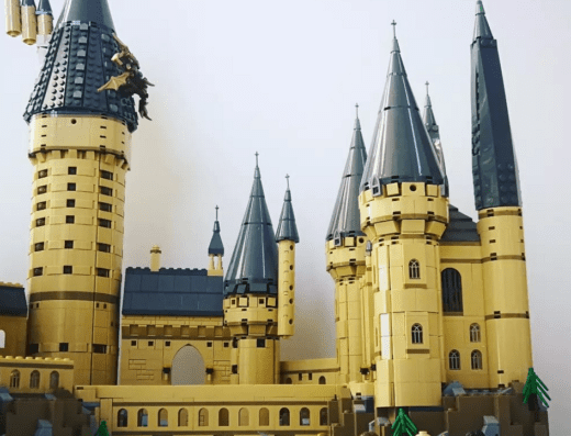 71043 Hogwarts Castle